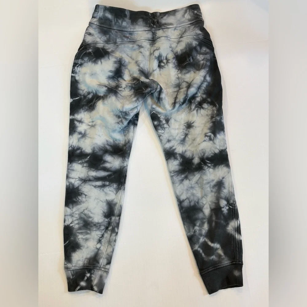 Lululemon Warm Down Jogger *Earth Dye Earth Dye Stone